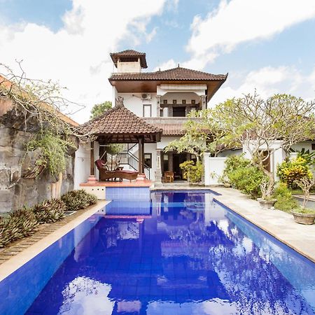 Rumah Akira Seminyak Exteriör bild