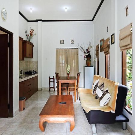 Rumah Akira Seminyak Exteriör bild